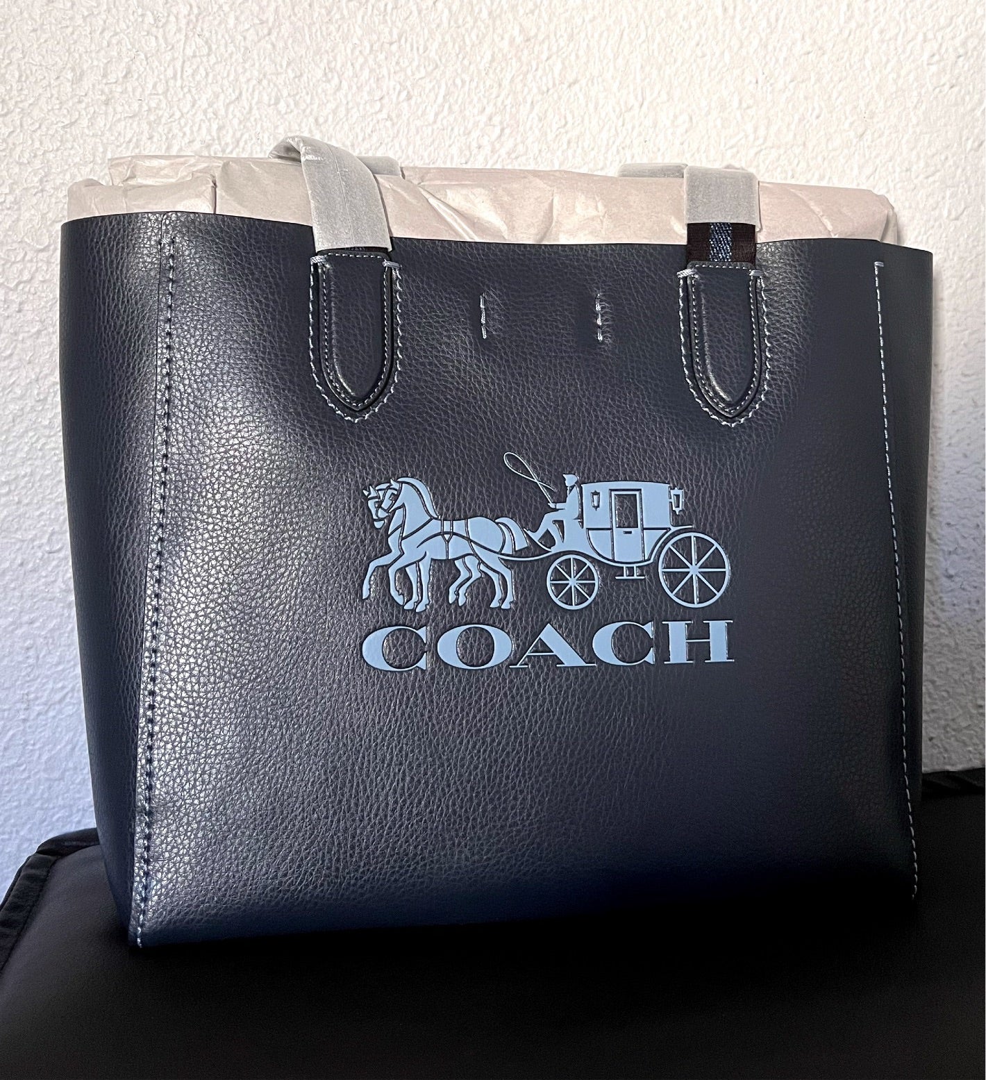 Coach Derby Leather Tote With Horse And Carriage